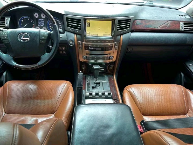 广州12年雷克萨斯LX5