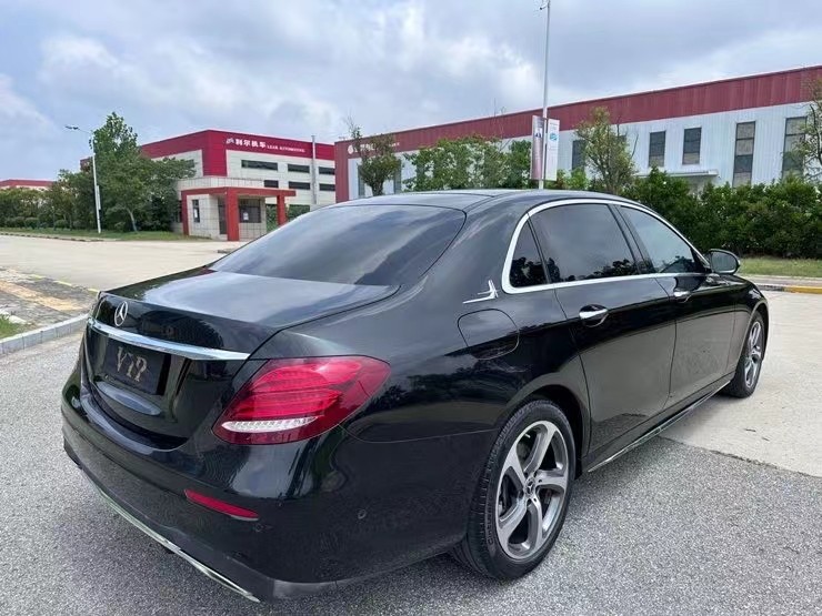 盐城19年奔驰E8
