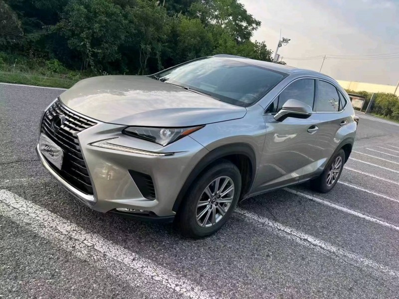 十堰20年雷克薩斯NX3