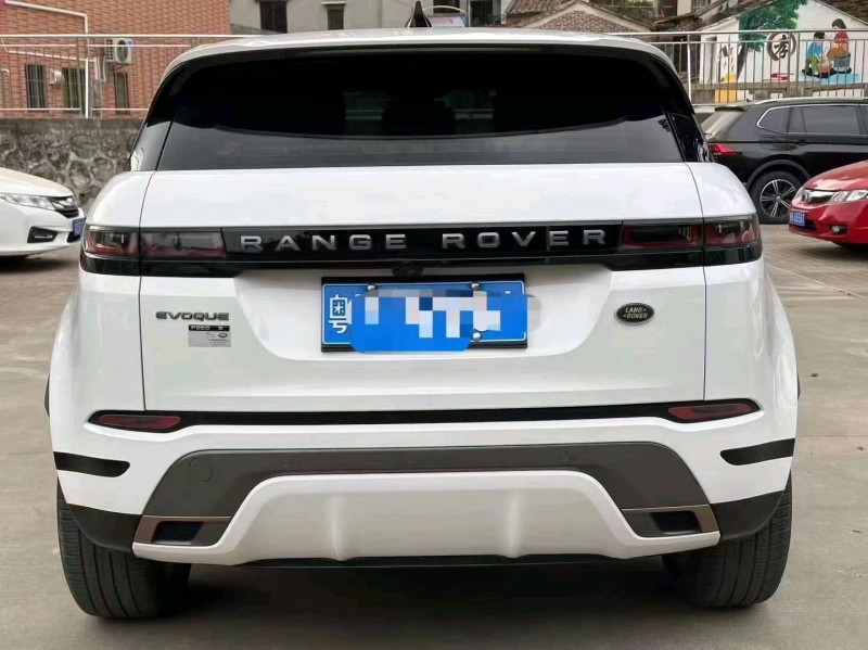 深圳20年路虎极光7