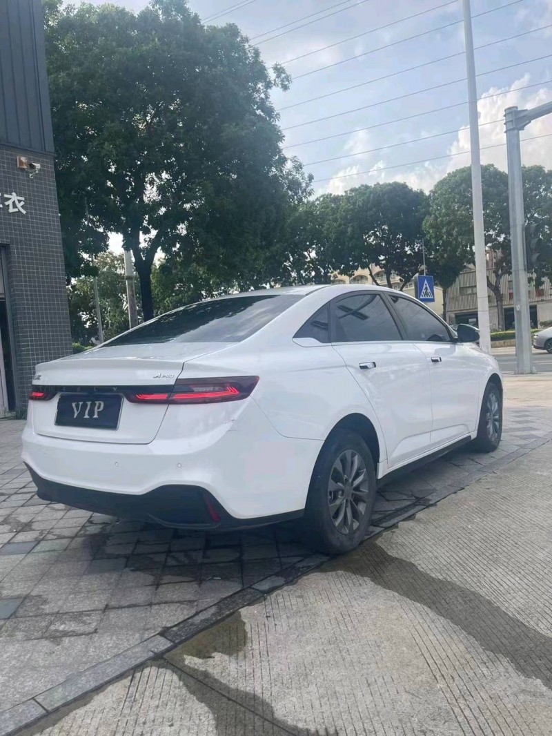 深圳22年吉利几何6
