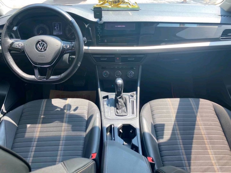 成都21年大众朗逸5