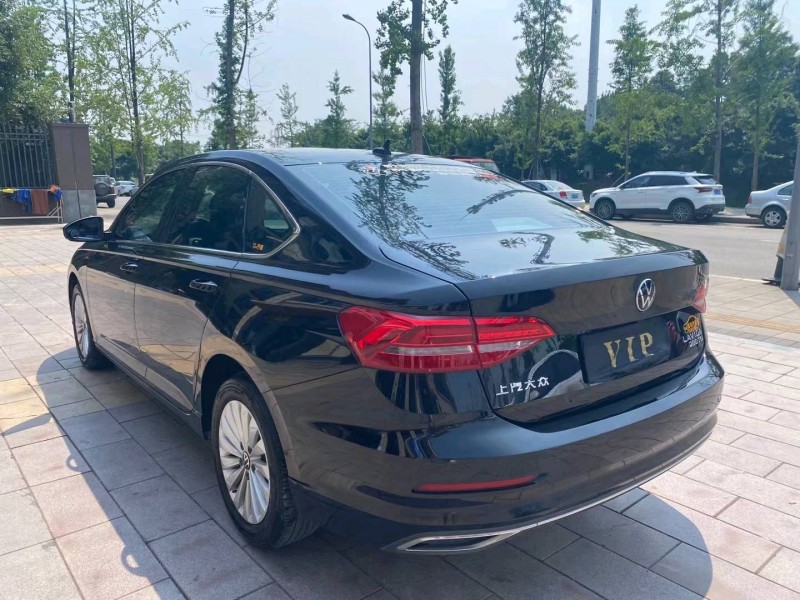 成都21年大众朗逸7