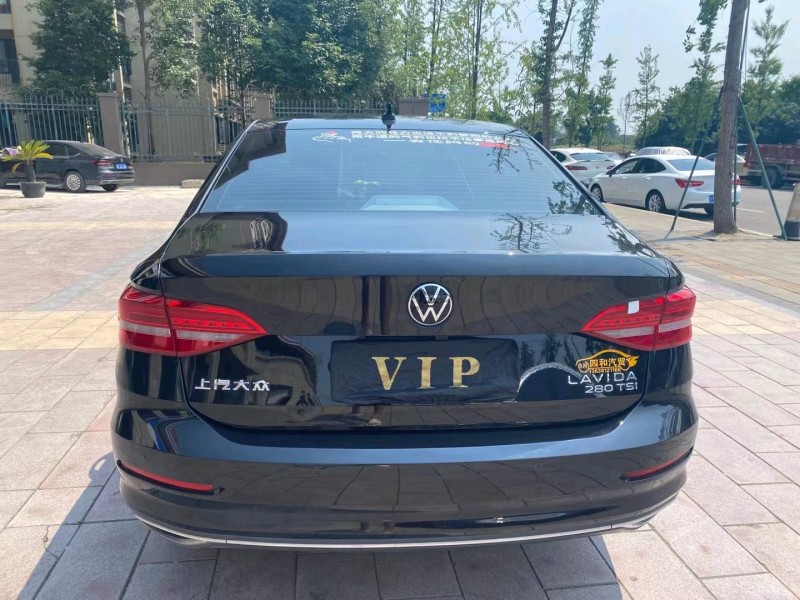 成都21年大众朗逸8