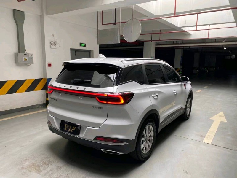 成都21年奇瑞瑞虎77