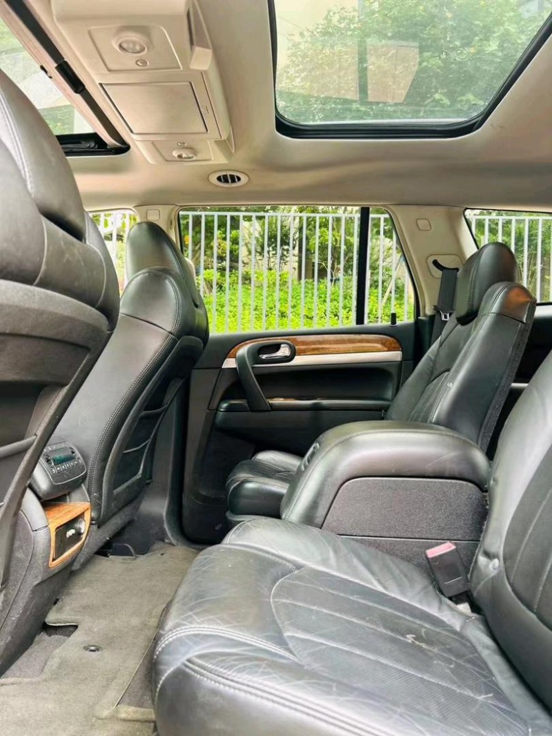 东莞09年别克昂科雷4