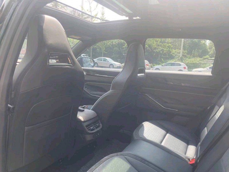 成都22年哈弗H65