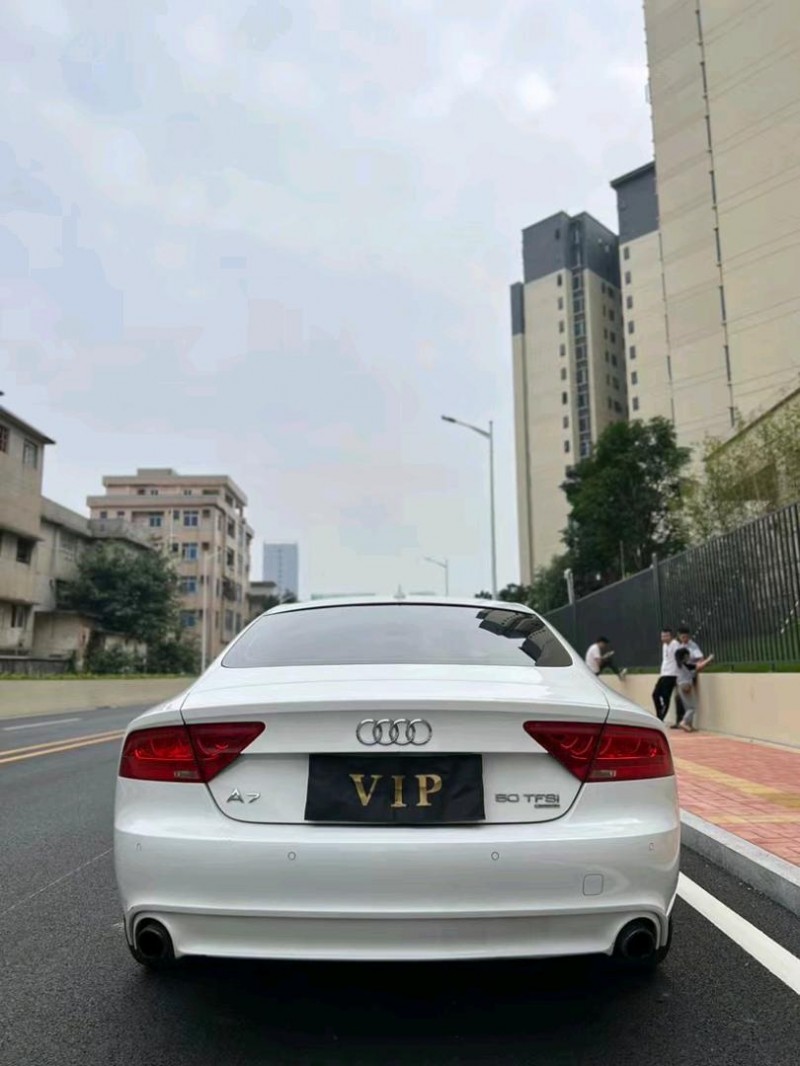 东莞14年奥迪A7L9