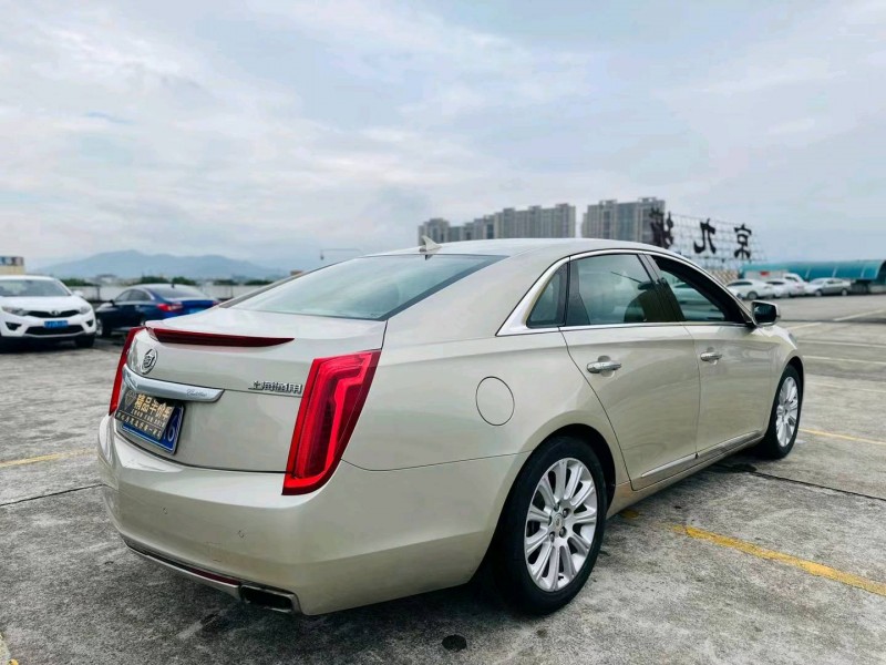 东莞13年凯迪拉克XTS8
