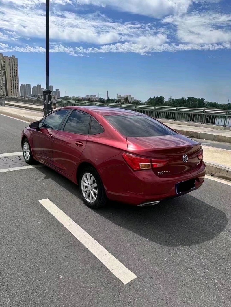 常州19年别克威朗6