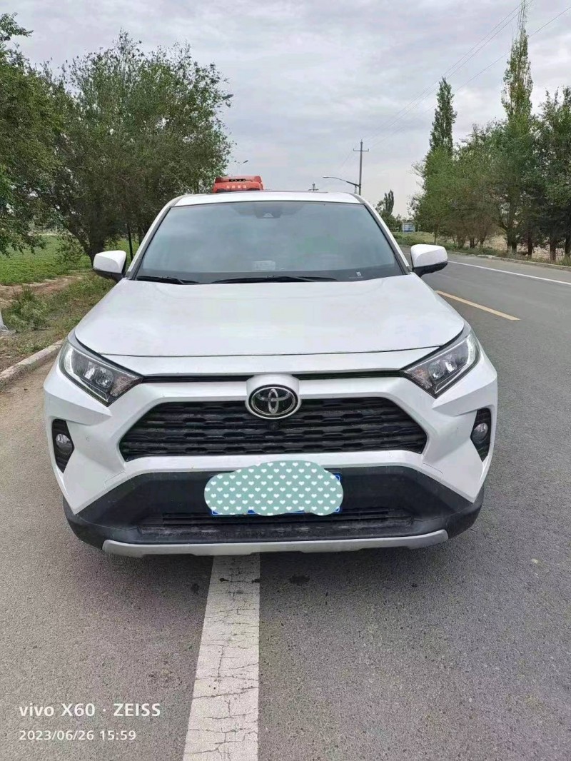 邯郸23年丰田RAV41