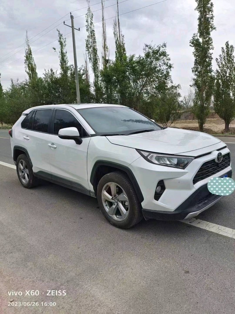 邯郸23年丰田RAV46