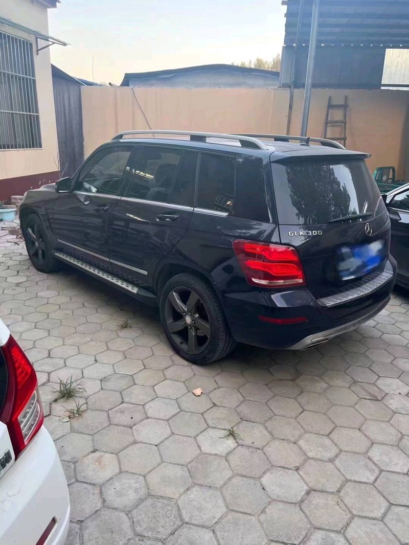 东营13年奔驰GLK2