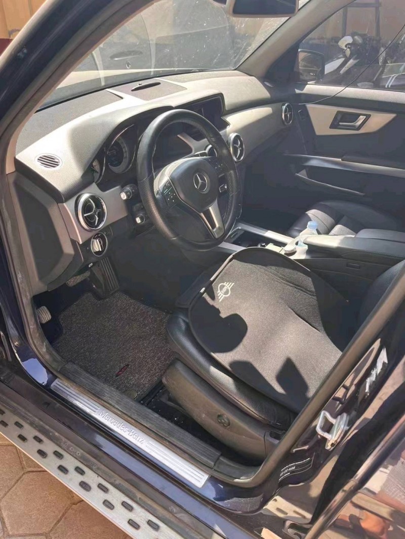 东营13年奔驰GLK6