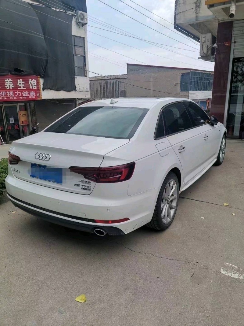 嘉兴18年奥迪A4L7
