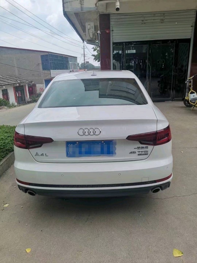 嘉兴18年奥迪A4L9