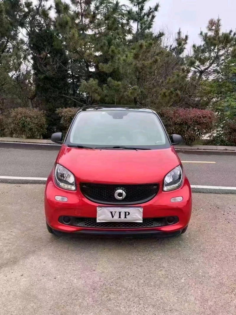 青岛18年奔驰smart1