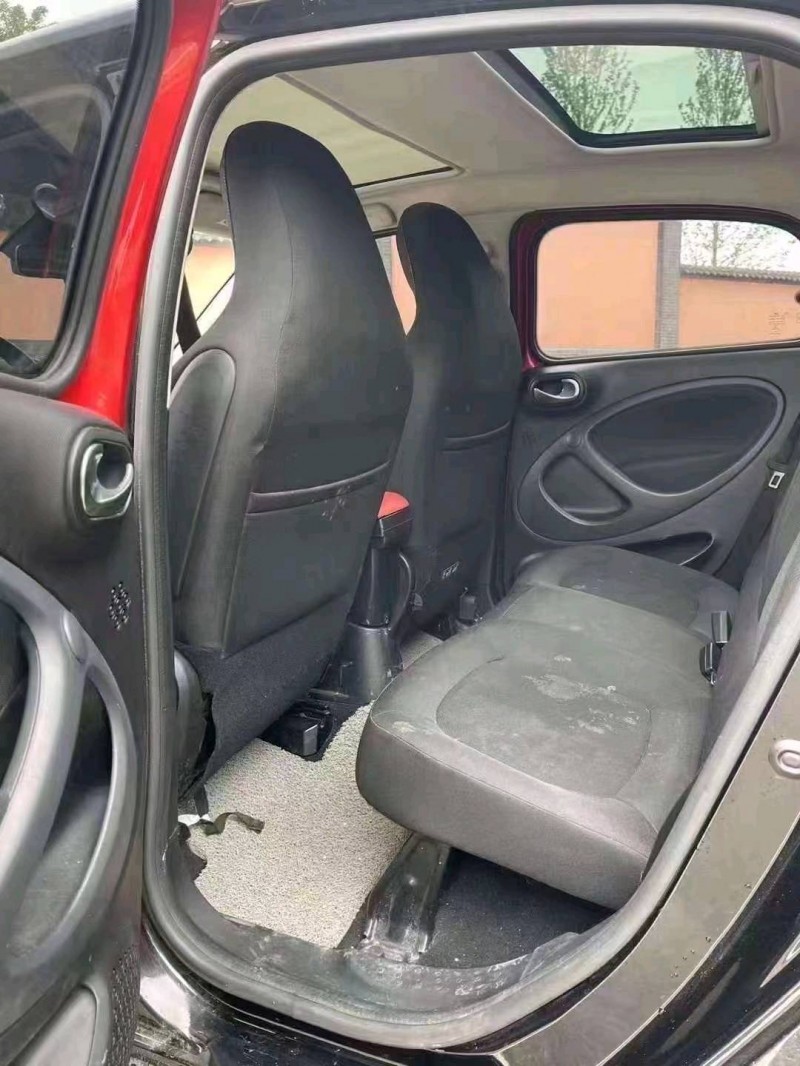 青岛18年奔驰smart5