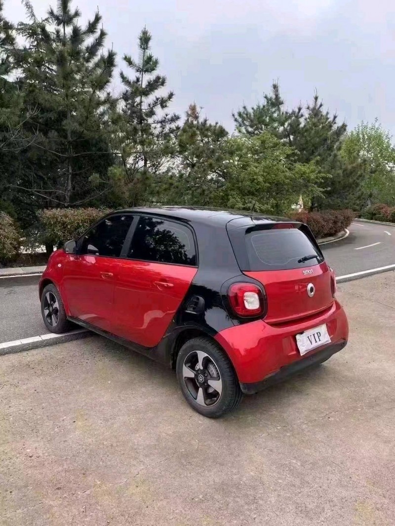 青岛18年奔驰smart7