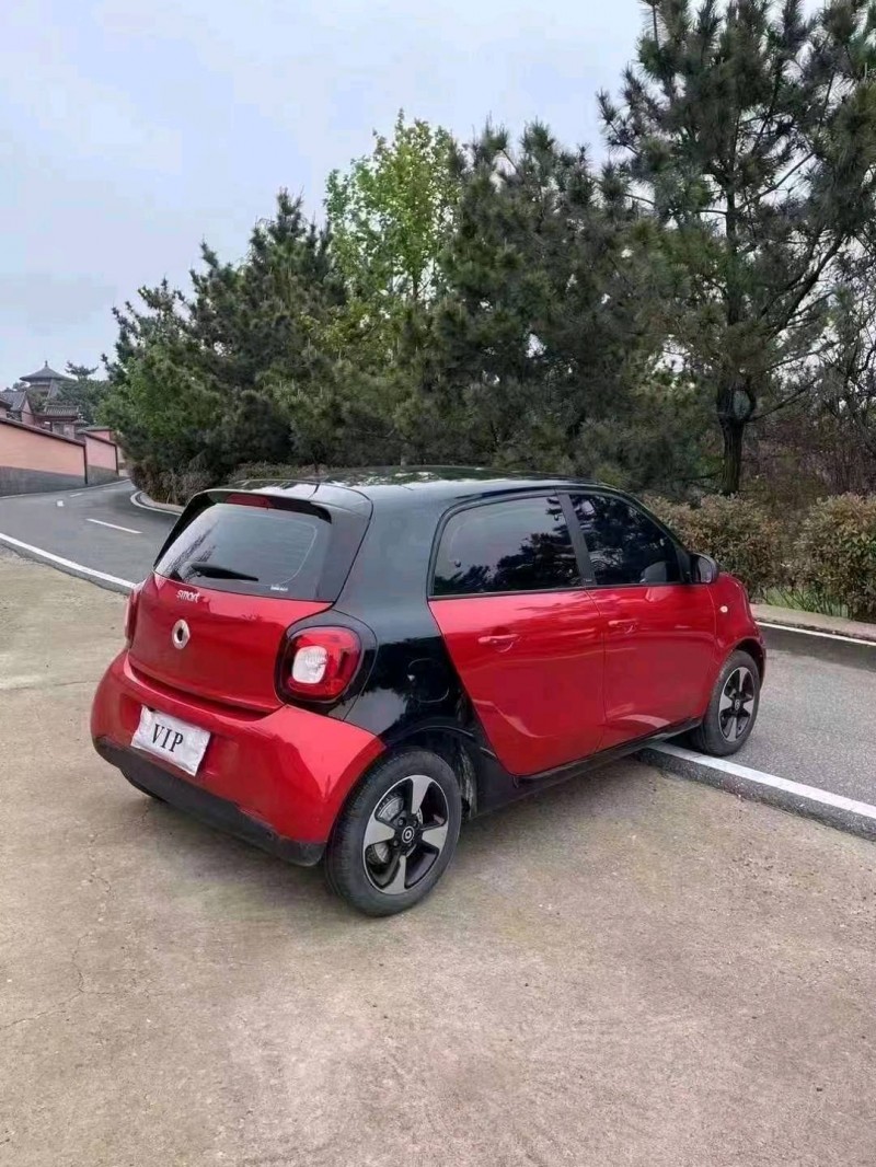 青岛18年奔驰smart8