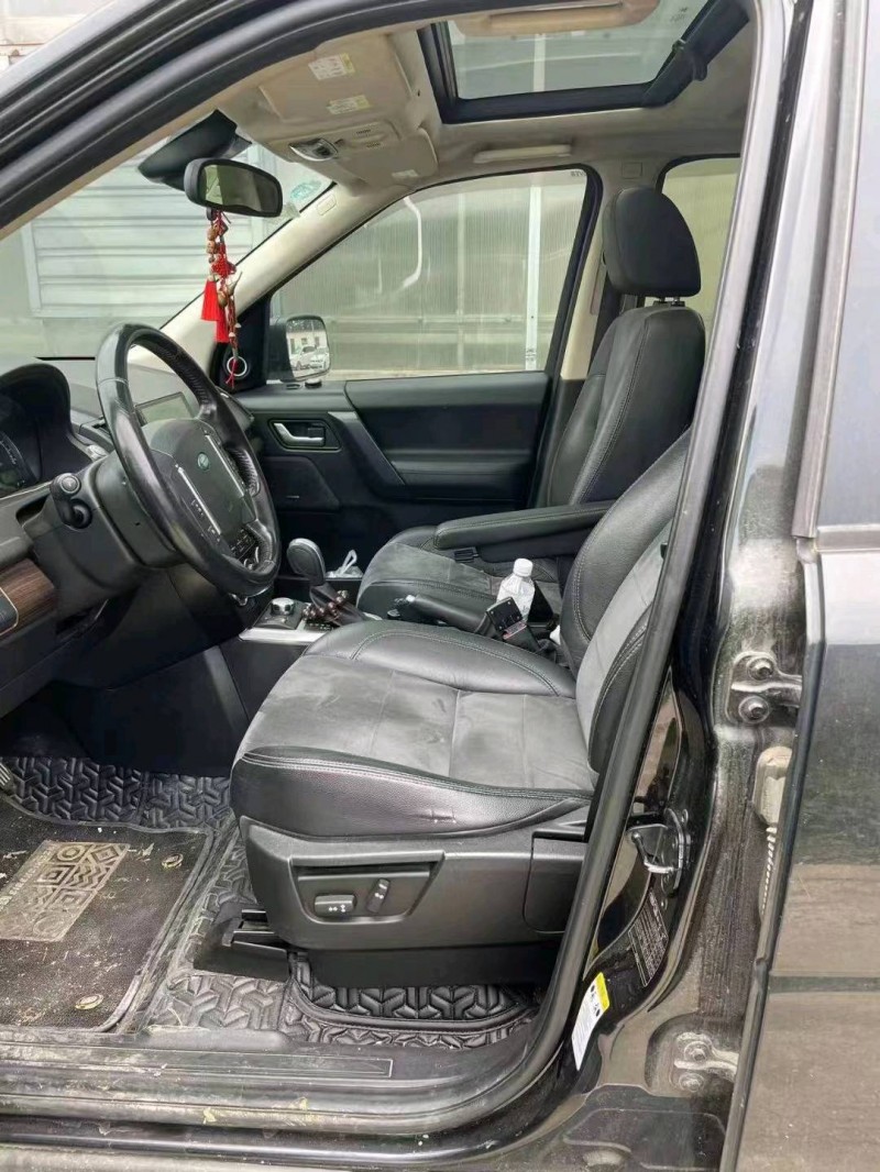 东营11年路虎发现神行6