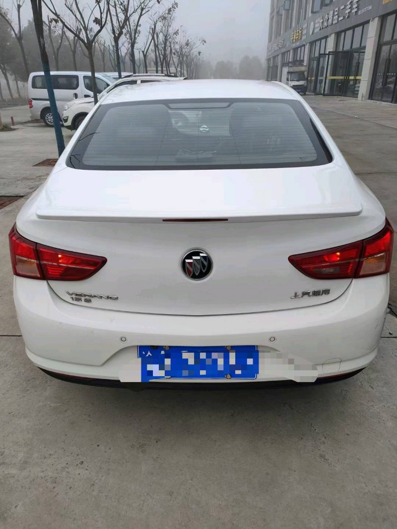 宜昌18年别克威朗9