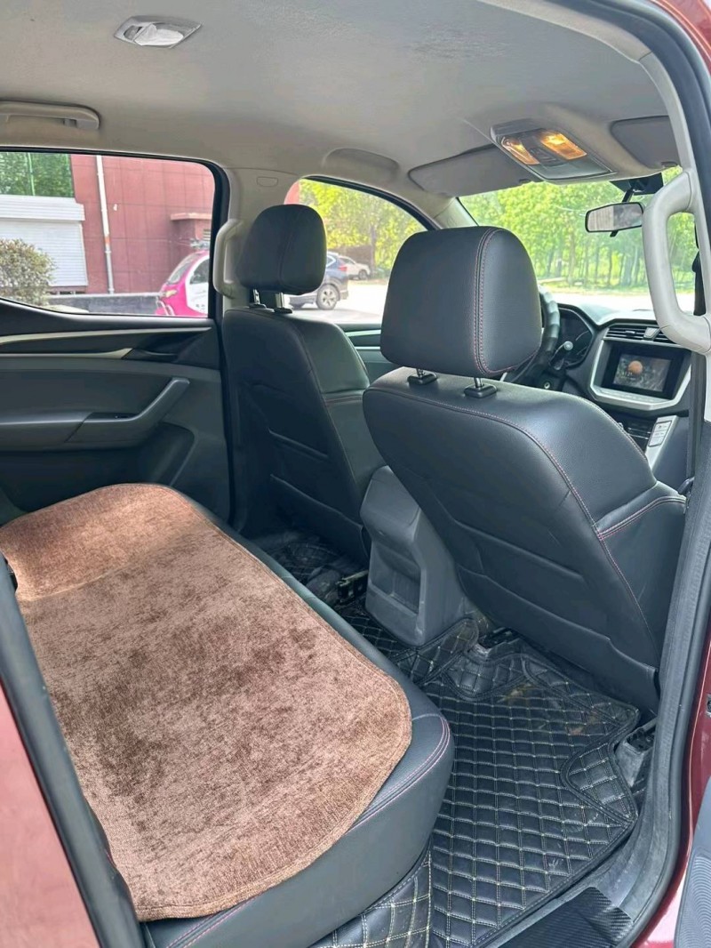 北京19年大通T604