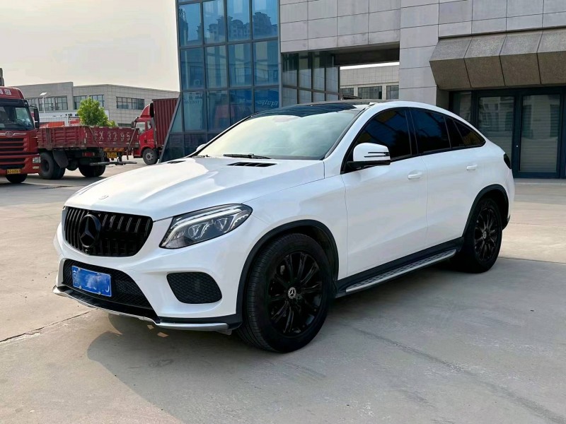 北京17年奔驰GLE2