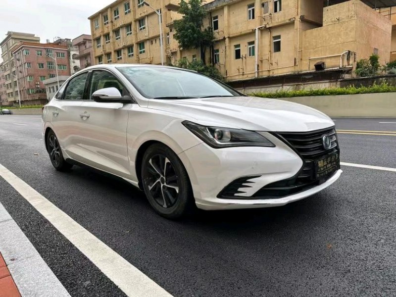 東莞18年長安汽車逸動2