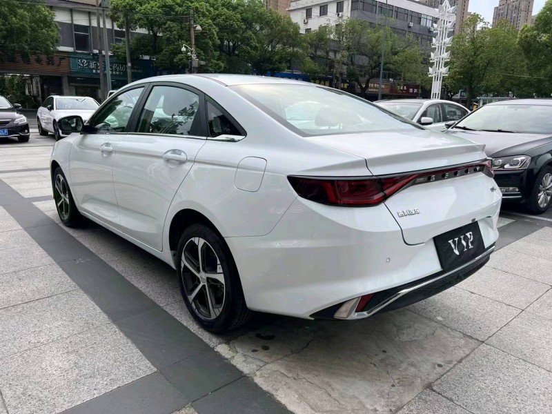 常州22年吉利帝豪8