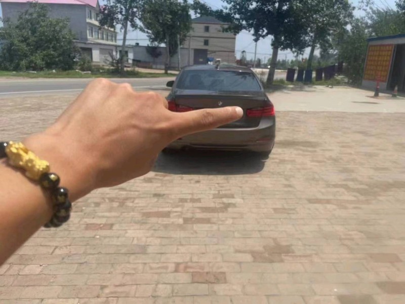 保定13年宝马3系6