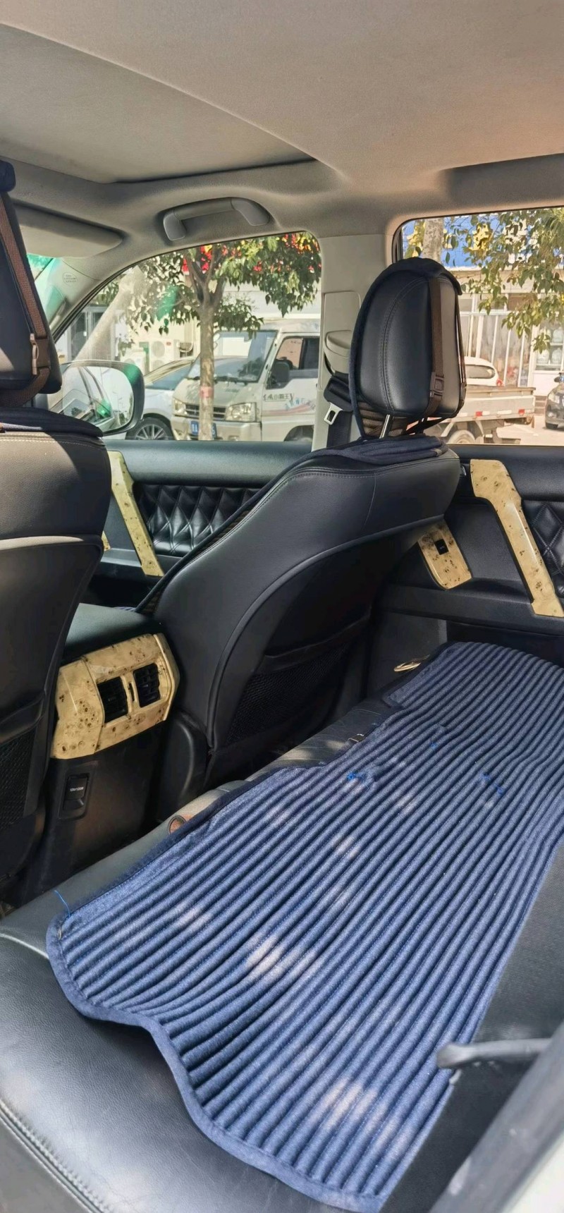 保定15年丰田普拉多4