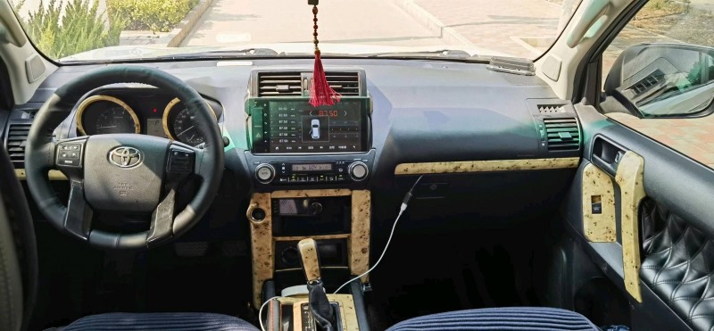 保定15年丰田普拉多5