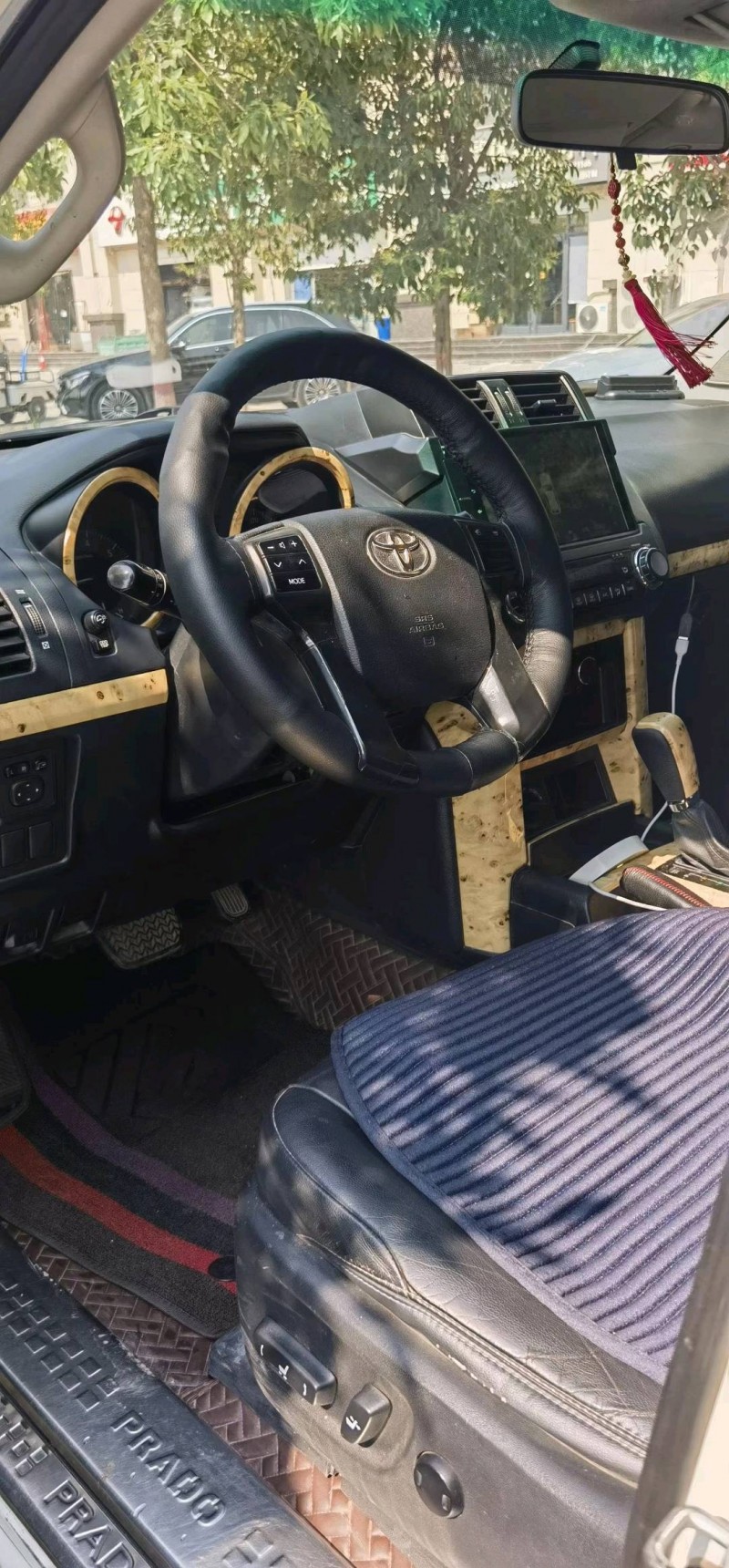 保定15年丰田普拉多6