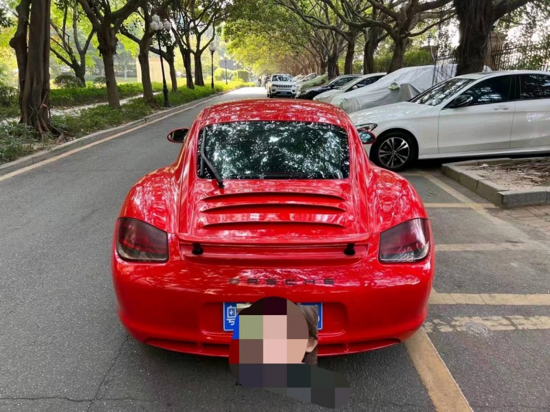 广州11年保时捷卡曼9