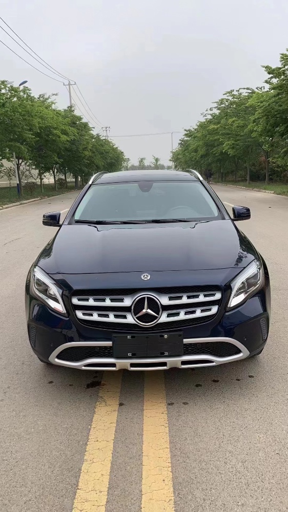 徐州19年奔驰GLA1