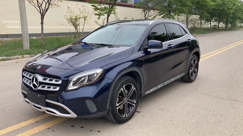 徐州19年奔驰GLA2