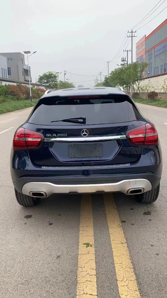 徐州19年奔驰GLA4