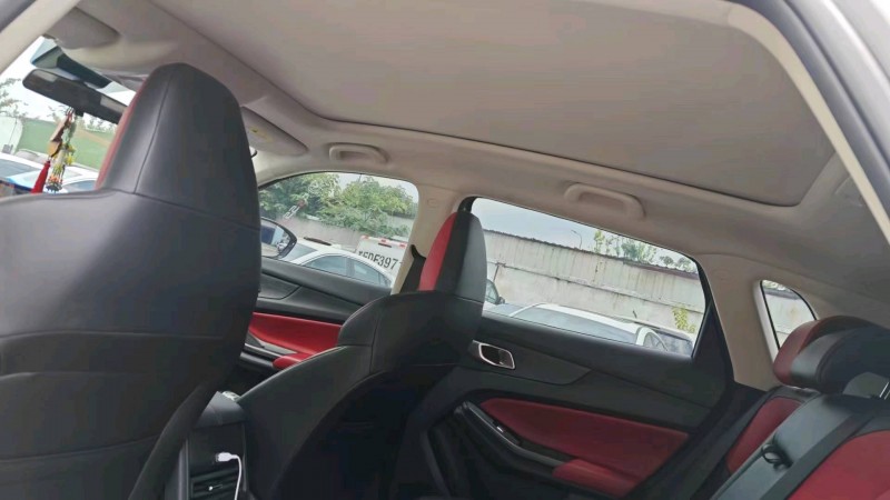 蘇州22年長安汽車CS557