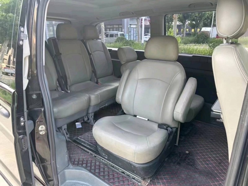 淄博13年奔驰威霆9