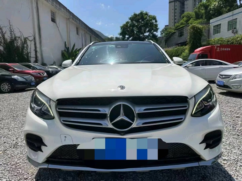 重庆17年奔驰GLC1