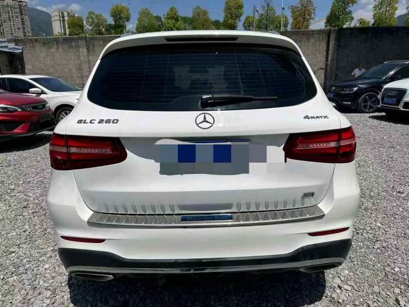 重庆17年奔驰GLC2