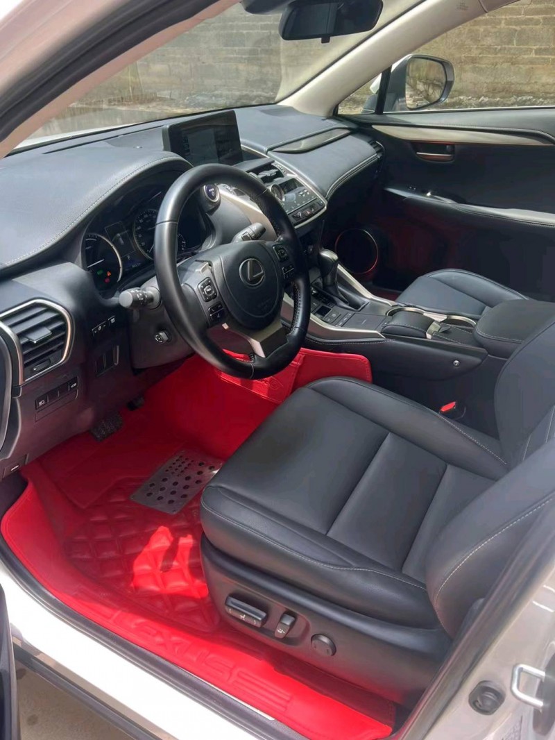 广州21年雷克萨斯NX3