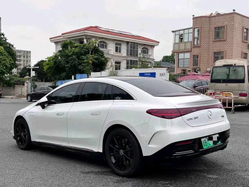 广州22年奔驰EQE4