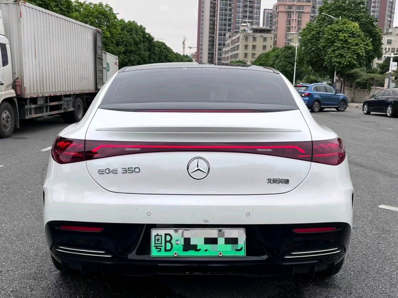 广州22年奔驰EQE8