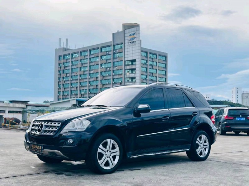 东莞09年奔驰ML2