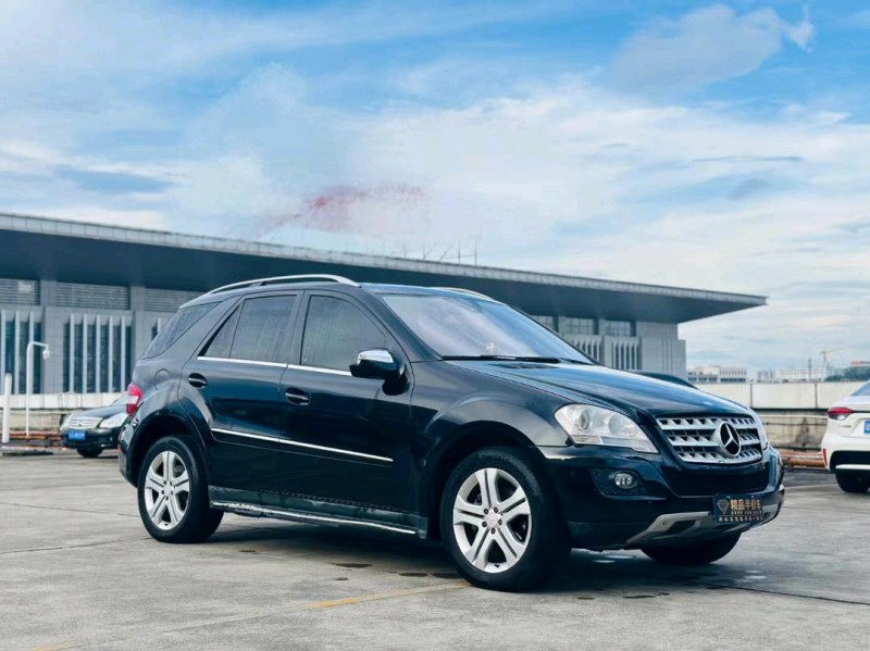 东莞09年奔驰ML3