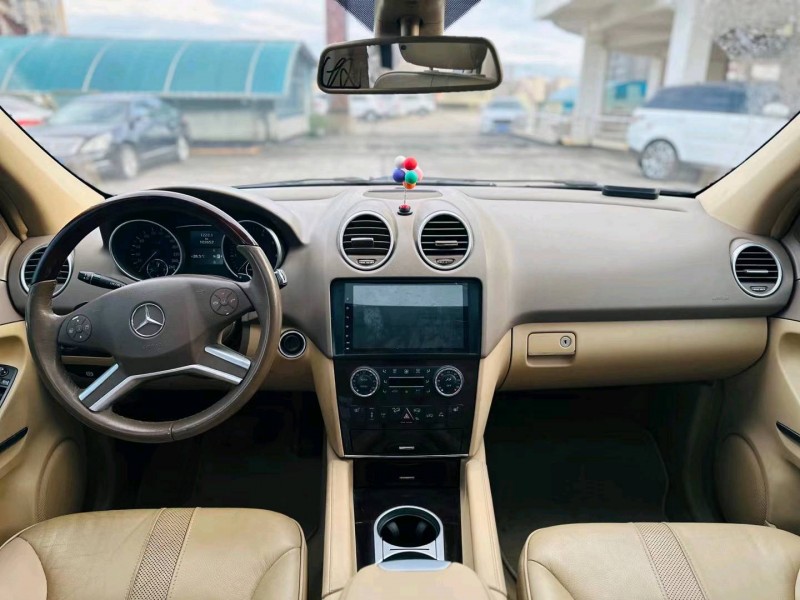 东莞09年奔驰ML5