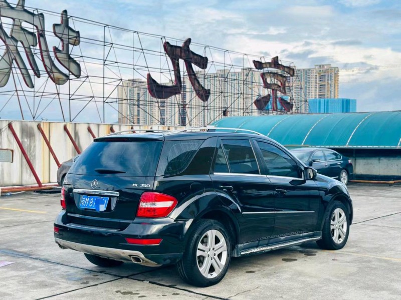 东莞09年奔驰ML7