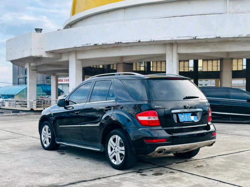 东莞09年奔驰ML8